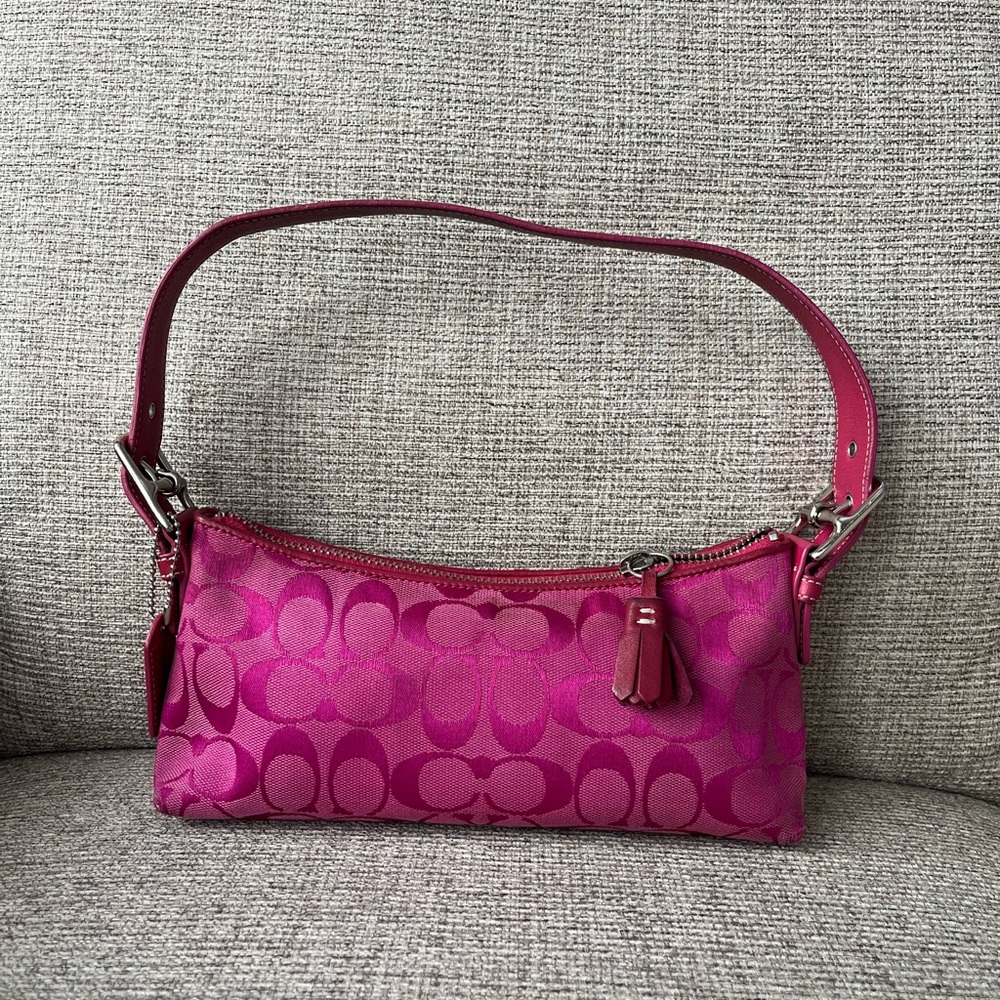 Coach 6371 Signature Soft Demi Mini Baguette Bag